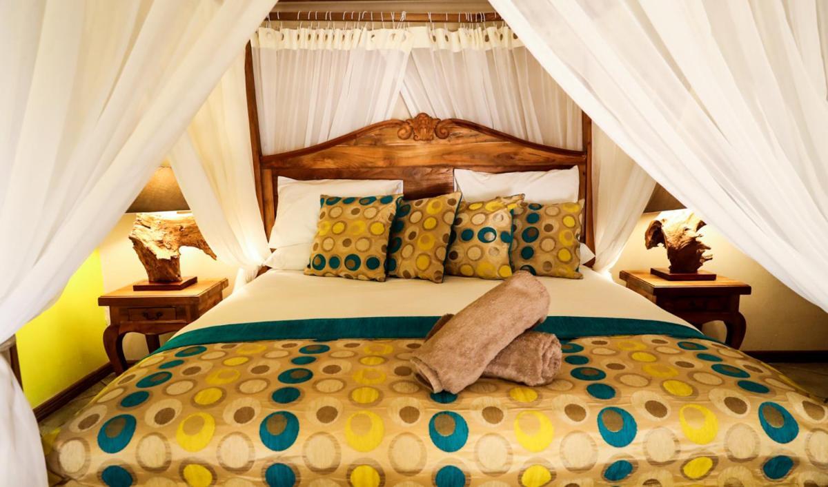 N'Taba River Lodge & Spa Port Saint John's ภายนอก รูปภาพ